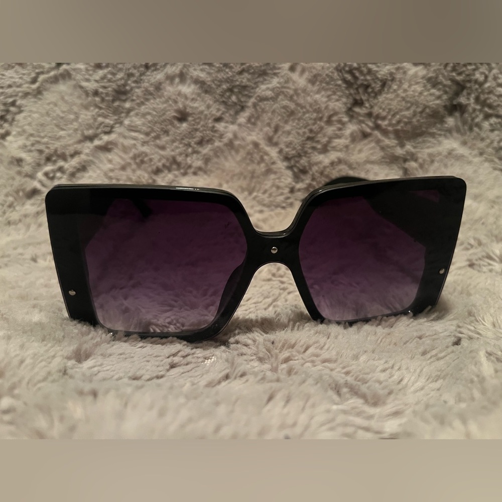 💟XL DARK PURPLE TINT GLASSES💟